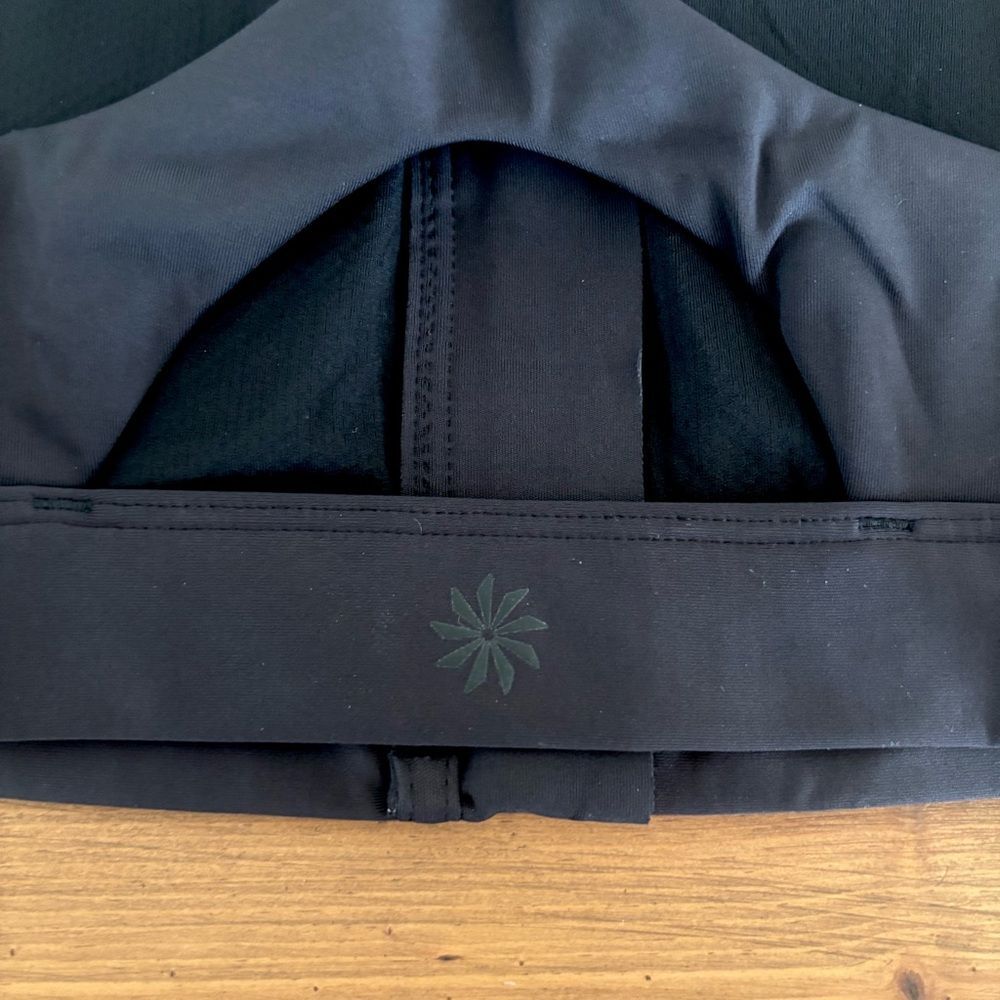 Athleta Ultimate Black Zipper Front Sports Bra XS - Picture 3 of 5